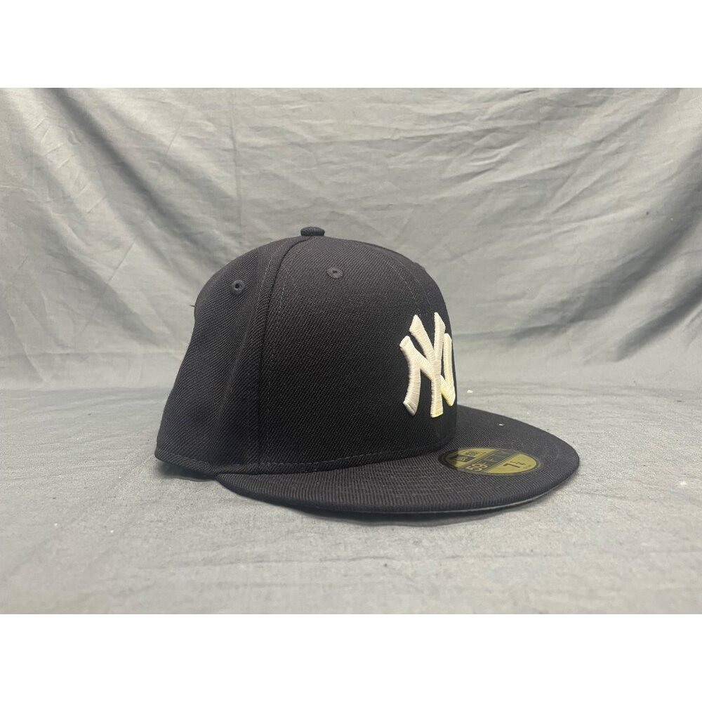 New Era 59Fifty New York Yankees Fitted Cap Navy Size 7 1/4 NEW WITH TAGS! - Picture 6 of 8